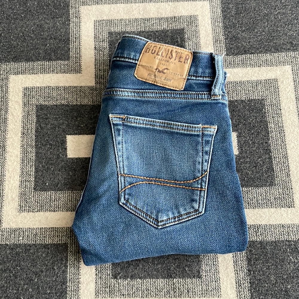 Hollister jeans